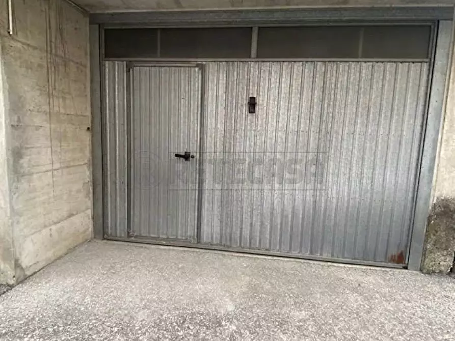 Immagine 1 di Garage in vendita  in Via Vicariato 20 a Barbarano Mossano