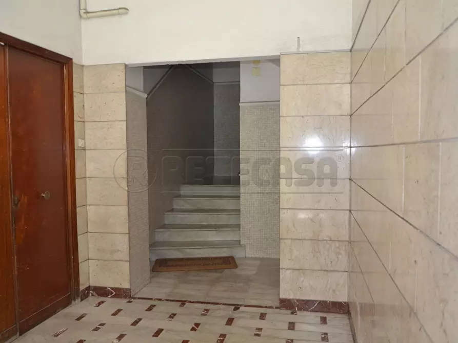 Immagine 6 di Quadrilocale in affitto  in Via Garibaldi 306 a Messina