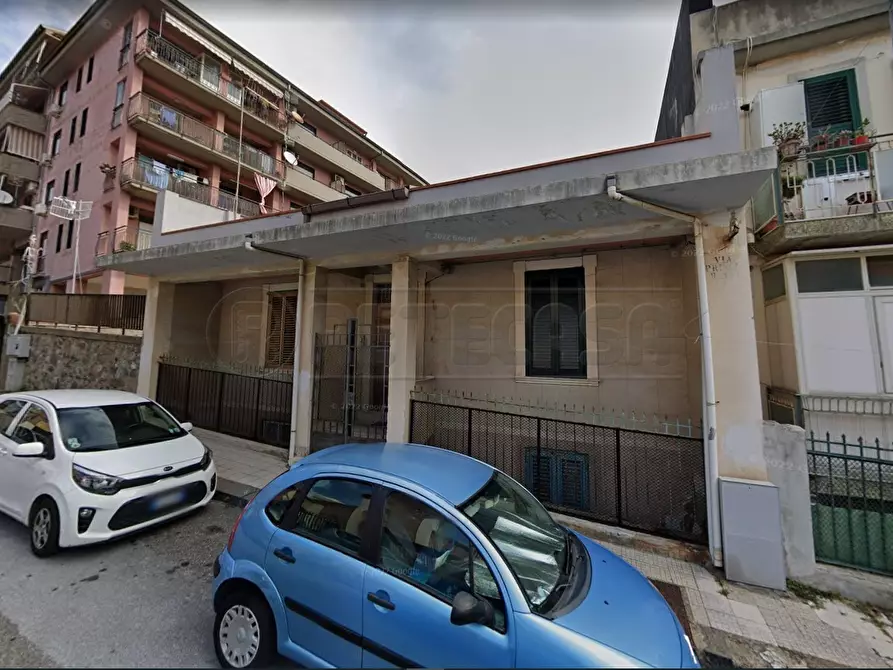 Immagine 2 di Bilocale in vendita  in Via Principe Ruffo in Camaro Superiore 2 a Messina