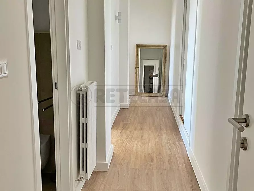 Immagine 4 di Quadrilocale in affitto  in Via Giuseppe Avallone a Salerno