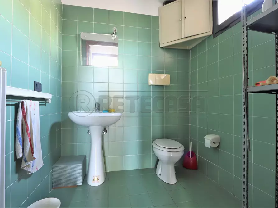 Immagine 12 di Locale commerciale in vendita  in Via Chiesa Nuova a Longare