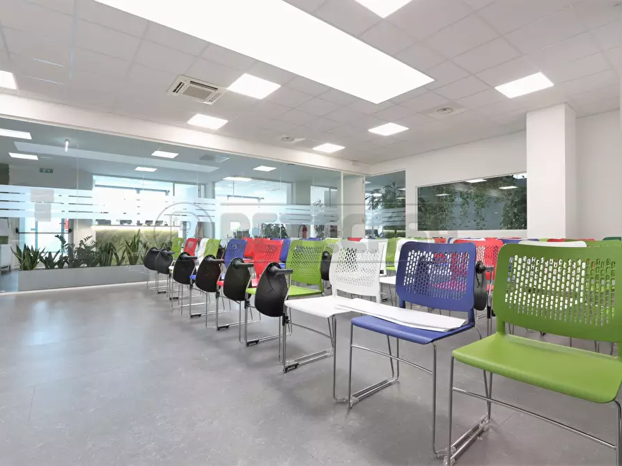 Immagine 28 di Ufficio in affitto  in Via Boschi a Torri Di Quartesolo