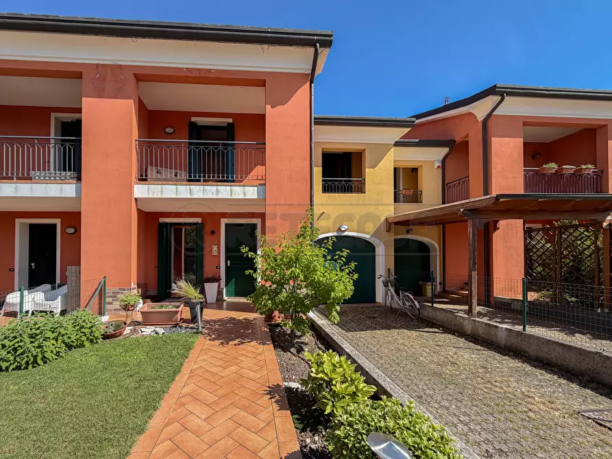 Immagine 45 di Porzione di casa in vendita  in Via Monte Summano a Costabissara