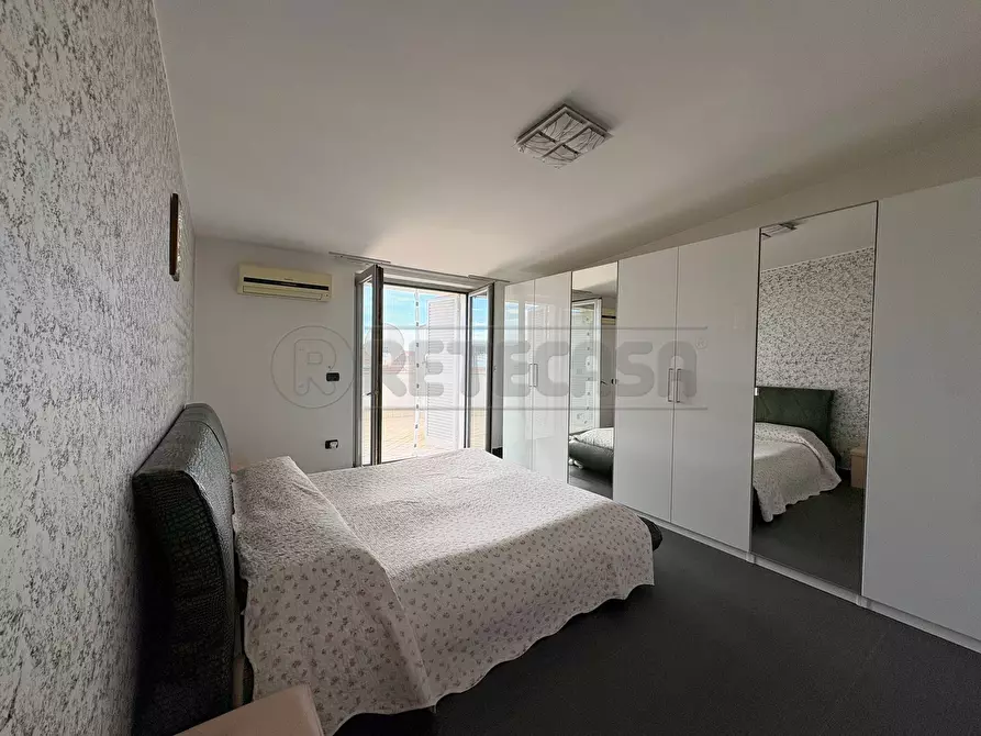 Immagine 71 di Mansarda in vendita  in Via Nicola Gaglione a Marcianise