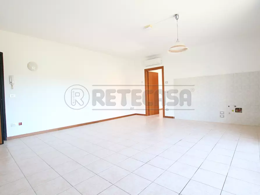 Immagine 4 di Bilocale in vendita  in Via Giovanni Falcone a Barbarano Mossano