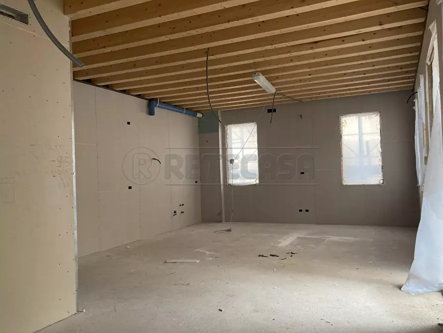 Immagine 1 di Trilocale in vendita  a Mirano