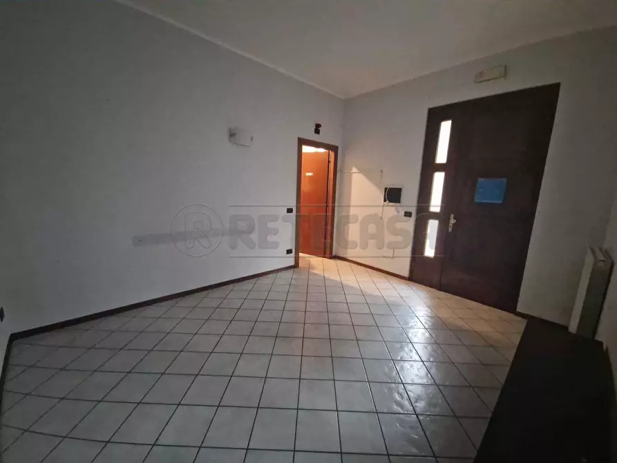 Immagine 6 di Locale commerciale in affitto  in Via Chiara Novella a Cremona