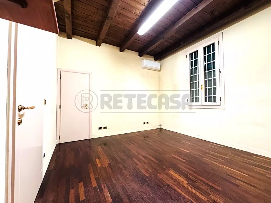 Immagine 12 di Locale commerciale in affitto  in Via San Marco 145 a Padova