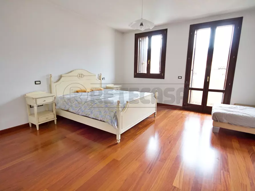 Immagine 6 di Porzione di casa in vendita  a Arzignano