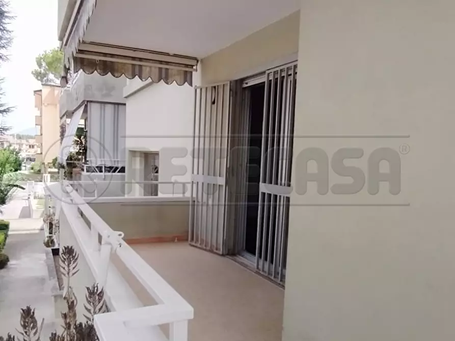 Immagine 5 di Pentalocale in vendita  in Via Eugenio Montale a Marcianise