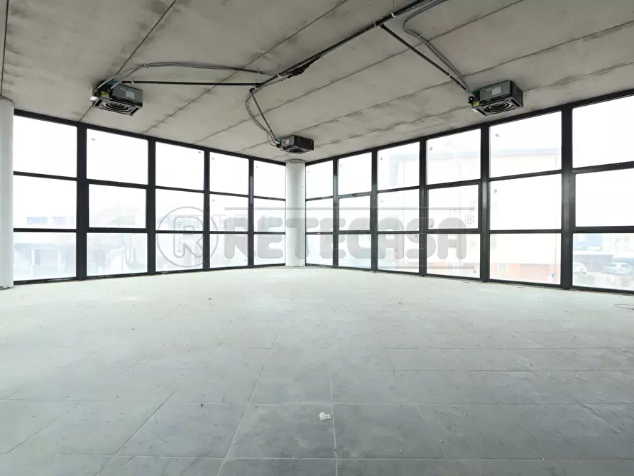 Immagine 42 di Ufficio in affitto  a Vicenza