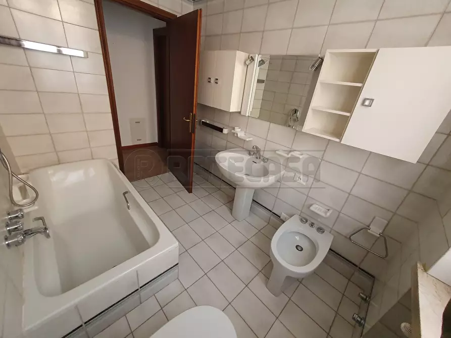 Immagine 21 di Terratetto in affitto  in Via Palestro a Cremona