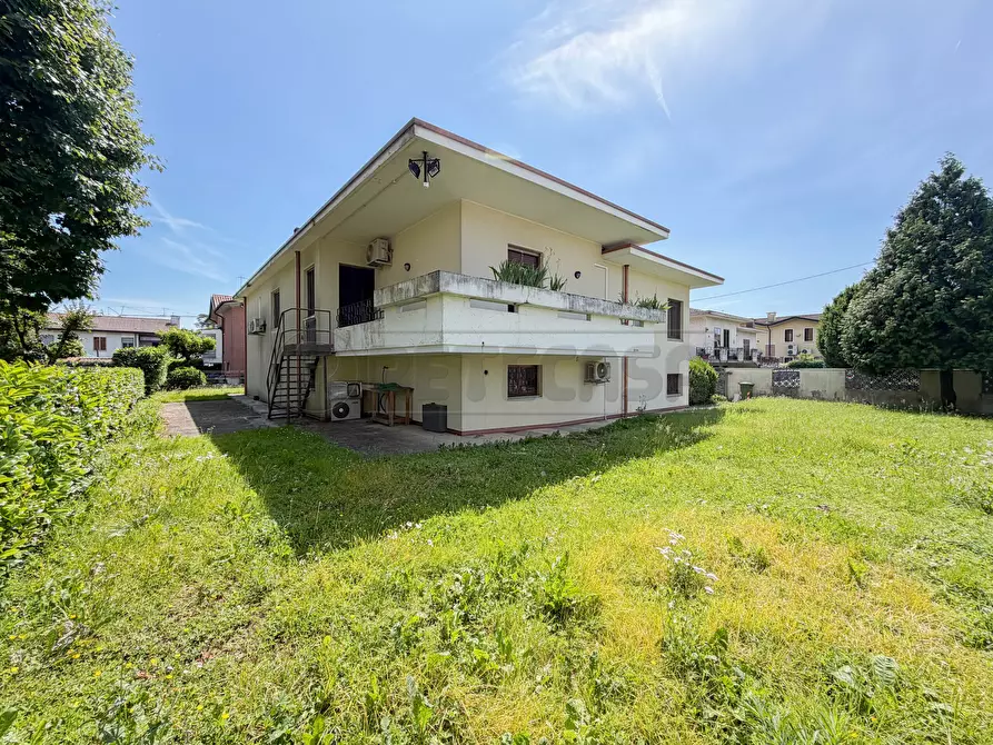 Immagine 8 di Villetta a schiera in vendita  in Via Carducci a Monticello Conte Otto