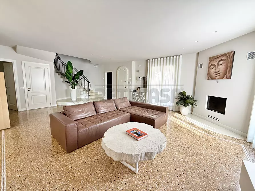 Immagine 5 di Porzione di casa in vendita  a Arzignano