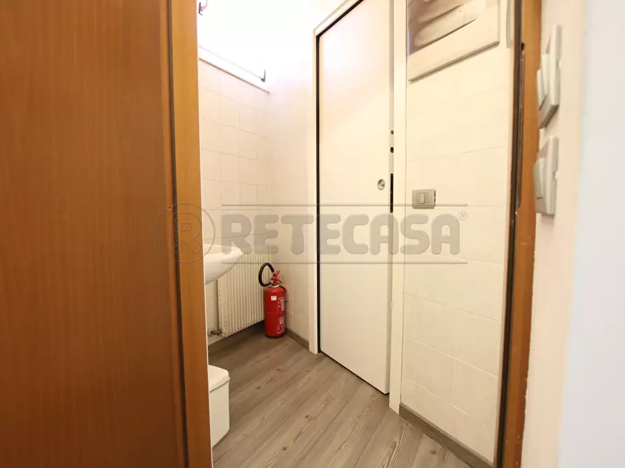 Immagine 13 di Attività commerciale in vendita  in Via Monte Lungo a Arcugnano