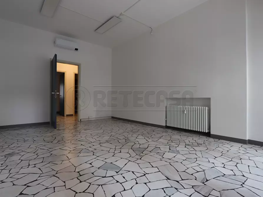 Immagine 27 di Ufficio in vendita  in Viale Milano 56 a Vicenza