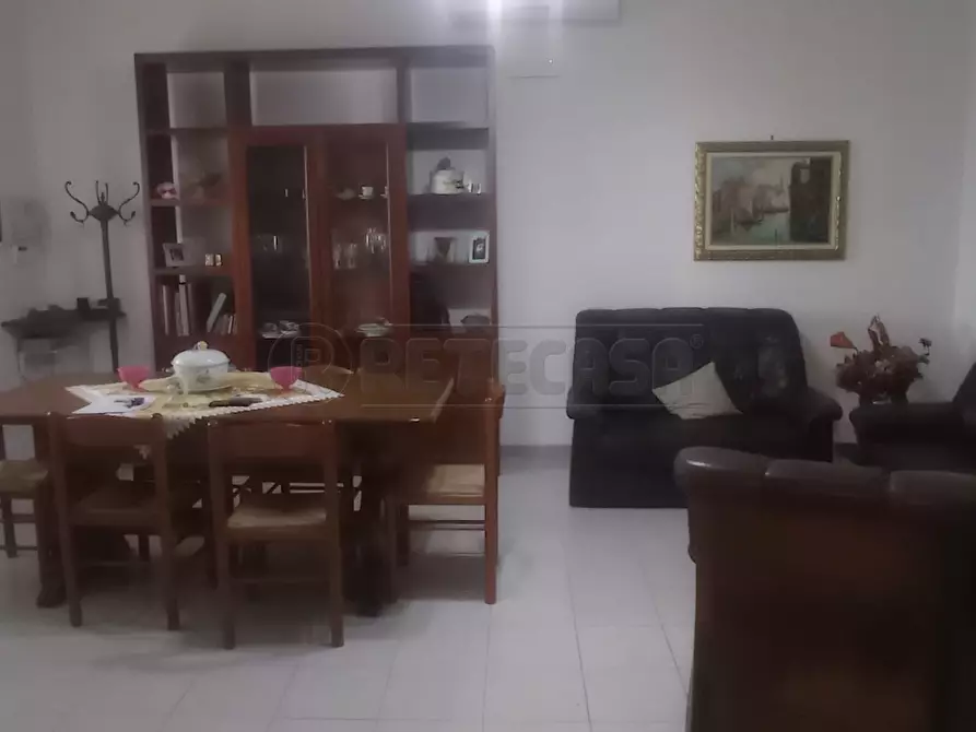 Immagine 15 di Villetta a schiera in vendita  a Castelvetrano