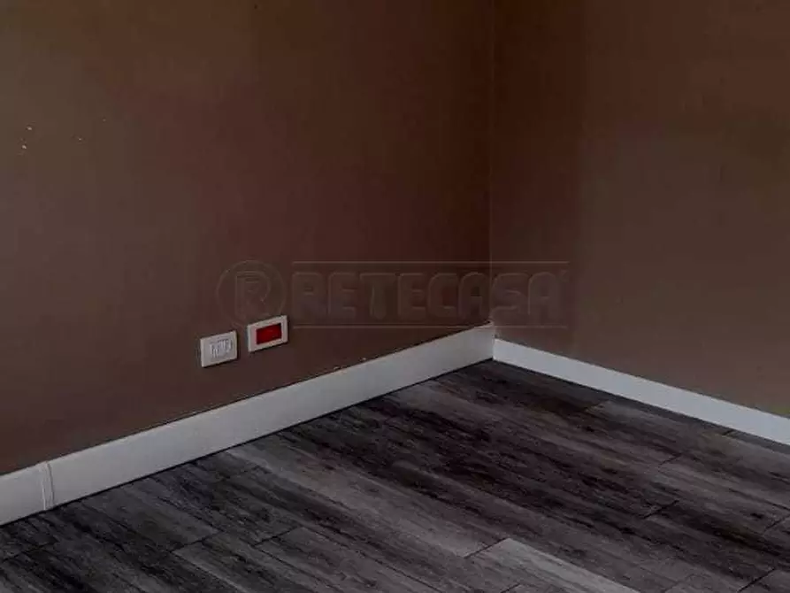 Immagine 34 di Ufficio in vendita  a Seriate