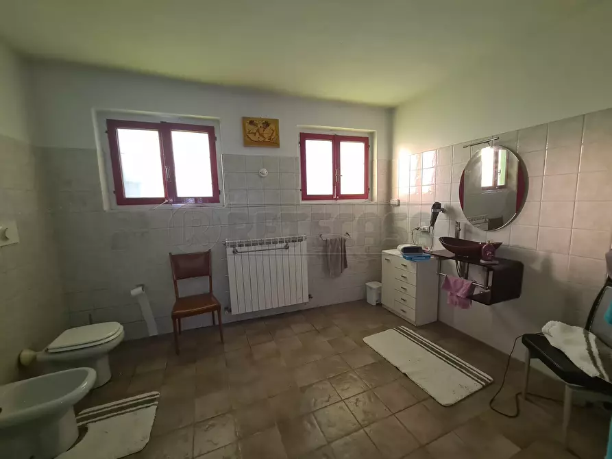 Immagine 11 di Rustico / casale in vendita  in Via Pizzighettone a Sesto Ed Uniti