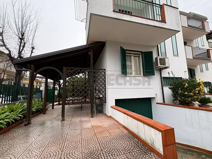 Immagine 35 di Villetta a schiera in vendita  in Via Giudice Falcone a Marcianise