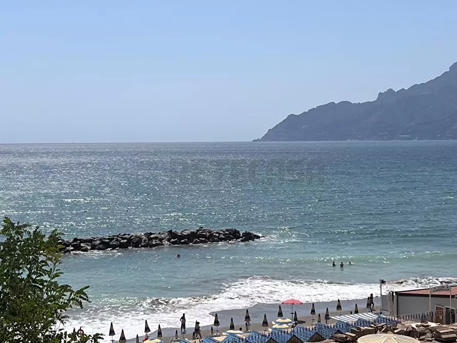 Immagine 46 di Quadrilocale in affitto  in Lungomare Cristoforo Colombo 39 a Salerno