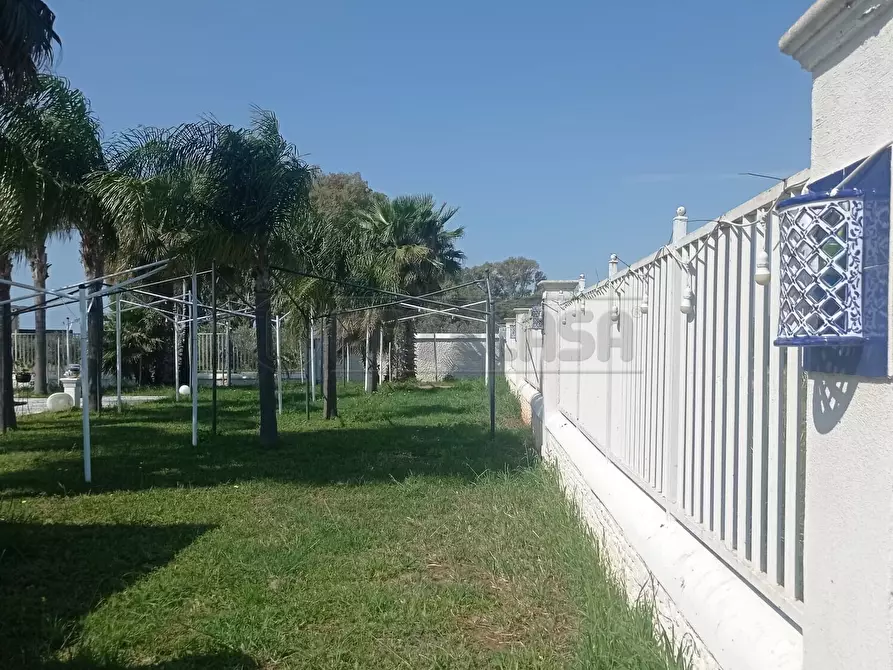 Immagine 17 di Villa in vendita  a Castelvetrano