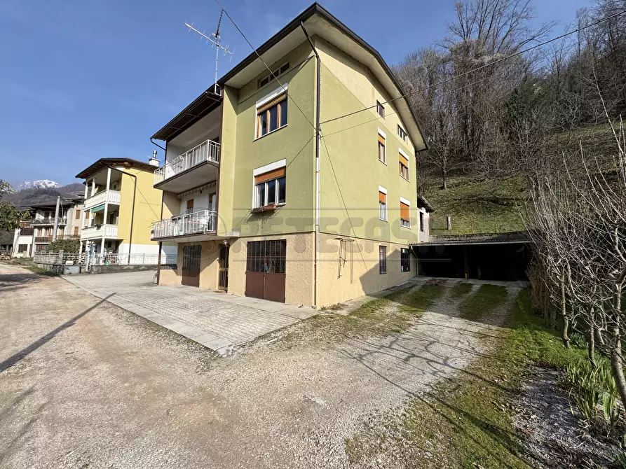 Immagine 12 di Appartamento in vendita  in Contrada Maso Fondi 41 a Recoaro Terme