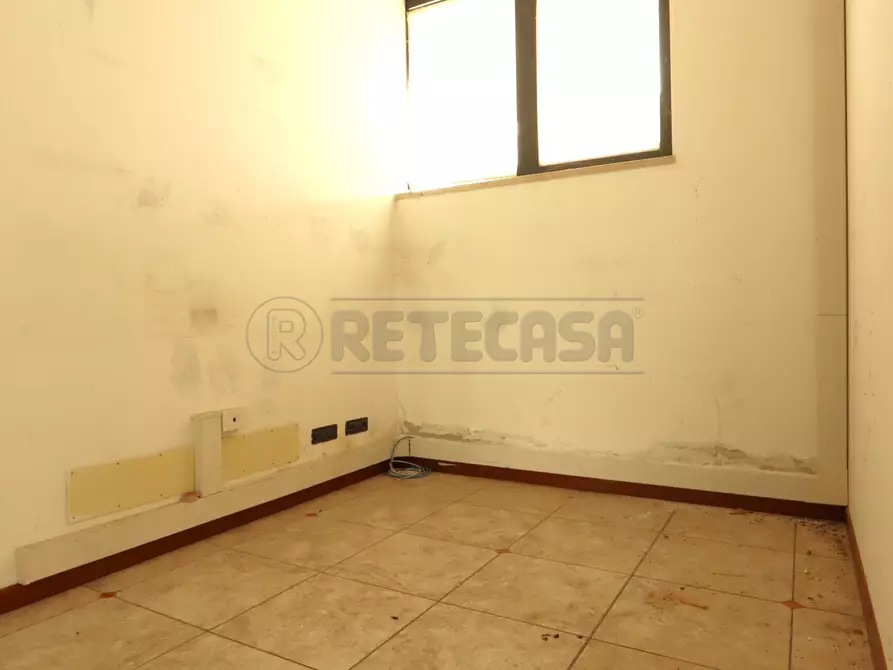 Immagine 16 di Locale commerciale in affitto  in via dal ponte 228 a Torri Di Quartesolo