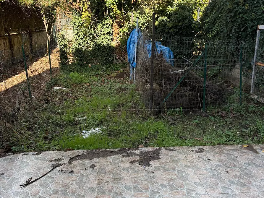 Immagine 18 di Trilocale in vendita  in Via Malche 19 a Giffoni Sei Casali