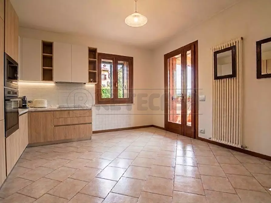 Immagine 2 di Porzione di casa in vendita  in Via Monte delle Rose a Arcugnano