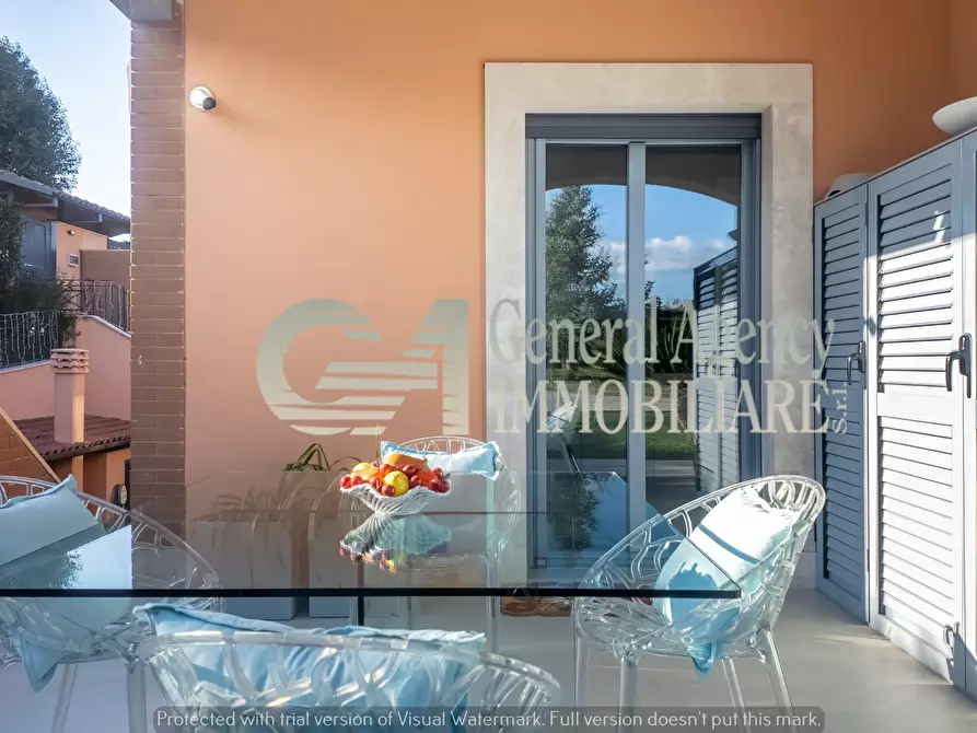 Immagine 41 di Villa in affitto  in Via Mario Mattoli a Roma