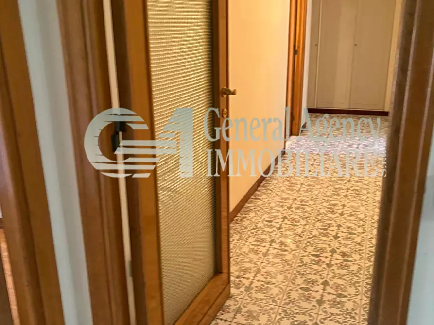 Immagine 35 di Appartamento in vendita  in via guido de ruggiero a Roma