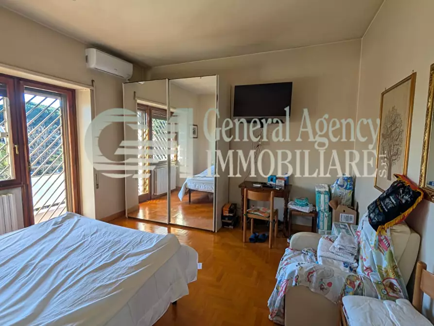 Immagine 38 di Appartamento in vendita  in VIALE DEI PRIMATI SPORTIVI 66 a Roma