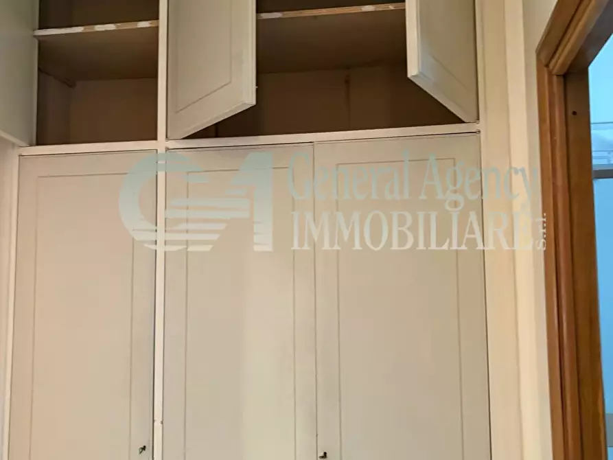 Immagine 51 di Appartamento in vendita  in via guido de ruggiero a Roma