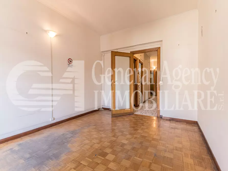 Immagine 63 di Appartamento in vendita  in via guido de ruggiero a Roma