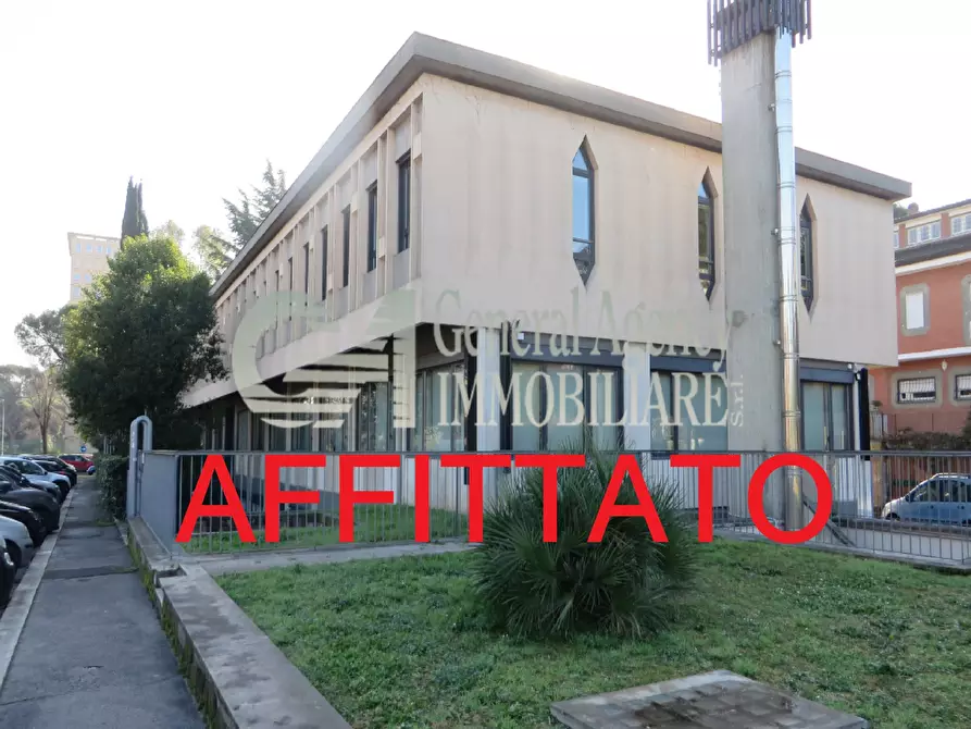 Immagine 1 di Ufficio in affitto  in VIALE DEL POGGIO FIORITO a Roma