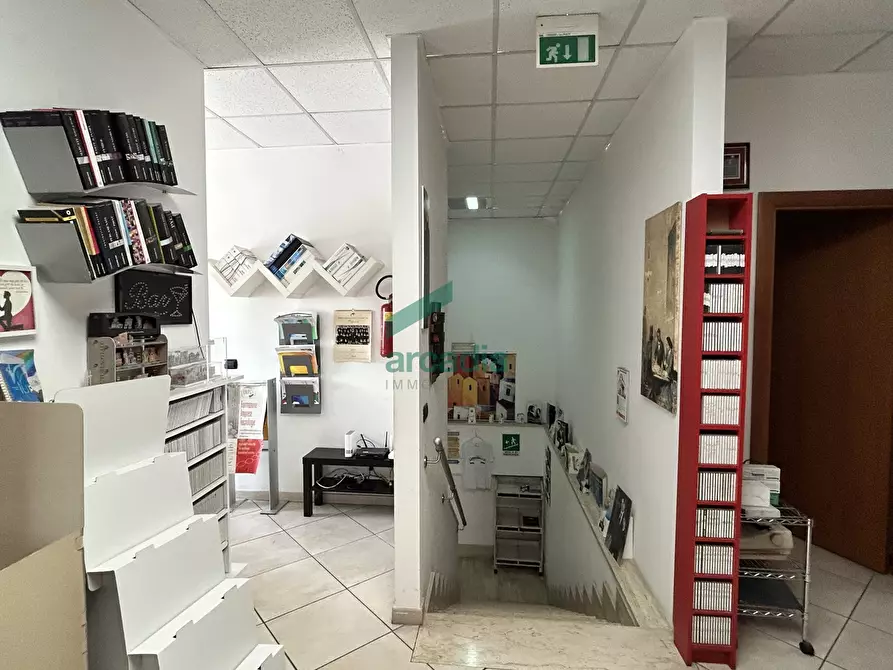 Immagine 15 di Attività artigianale in vendita  in Strada Provinciale 231 a Modugno