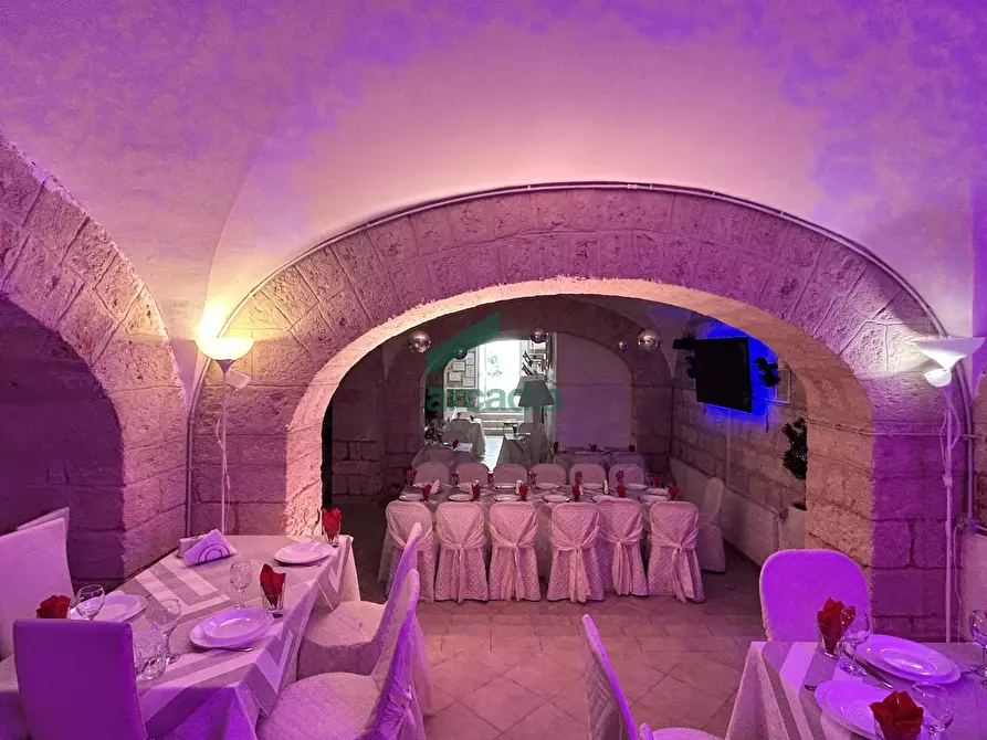 Immagine 3 di Magazzino in vendita  in Corso Cavour 192 a Bari