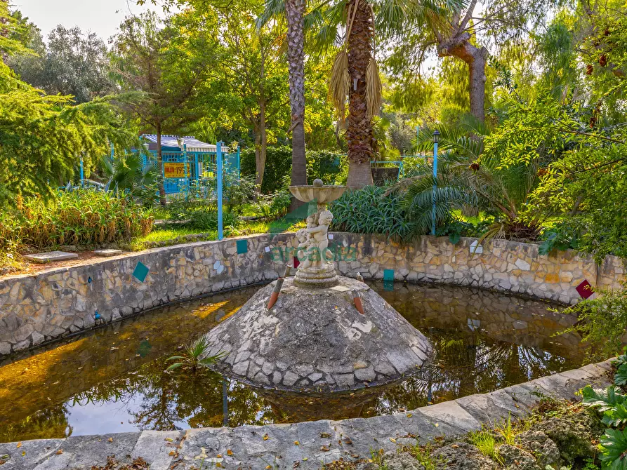 Immagine 66 di Locale commerciale in vendita  in Strada la Grava 16 a Bari