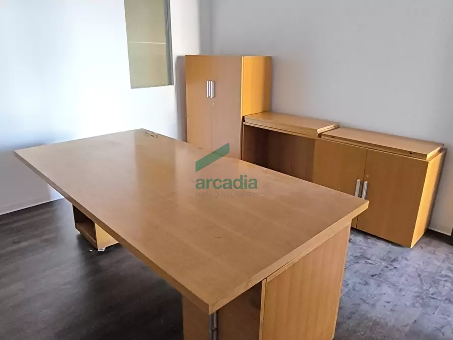 Immagine 17 di Attività artigianale in affitto  in S.S. 16 km 810,800 SN a Triggiano