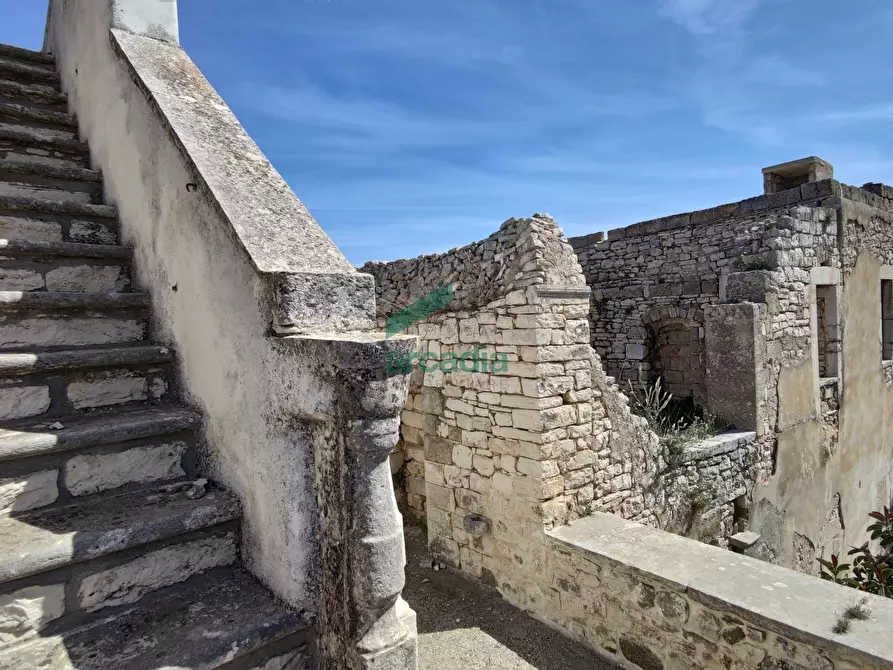 Immagine 1 di Rustico / casale in vendita  in Via Dott. Saverio Daconto Storico 12 a Giovinazzo