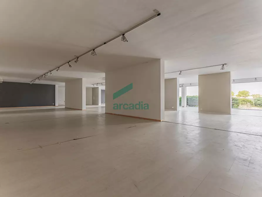 Immagine 22 di Capannone industriale in vendita  in Km 31, 800 a Sammichele Di Bari