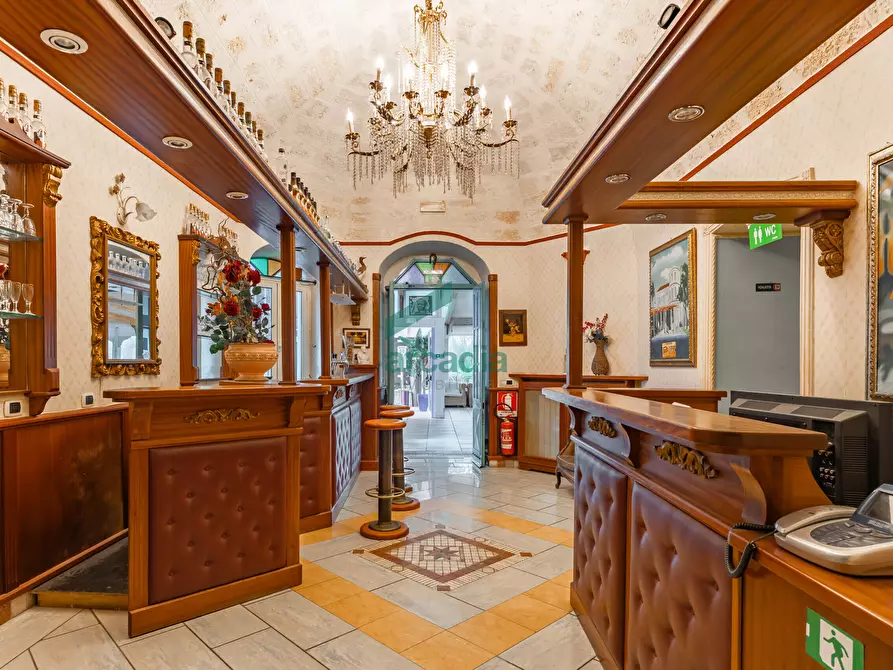 Immagine 87 di Locale commerciale in vendita  in Strada la Grava 16 a Bari