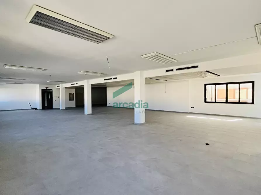 Immagine 6 di Ufficio in vendita  in Via Saverio Milella 2/bis a Bari