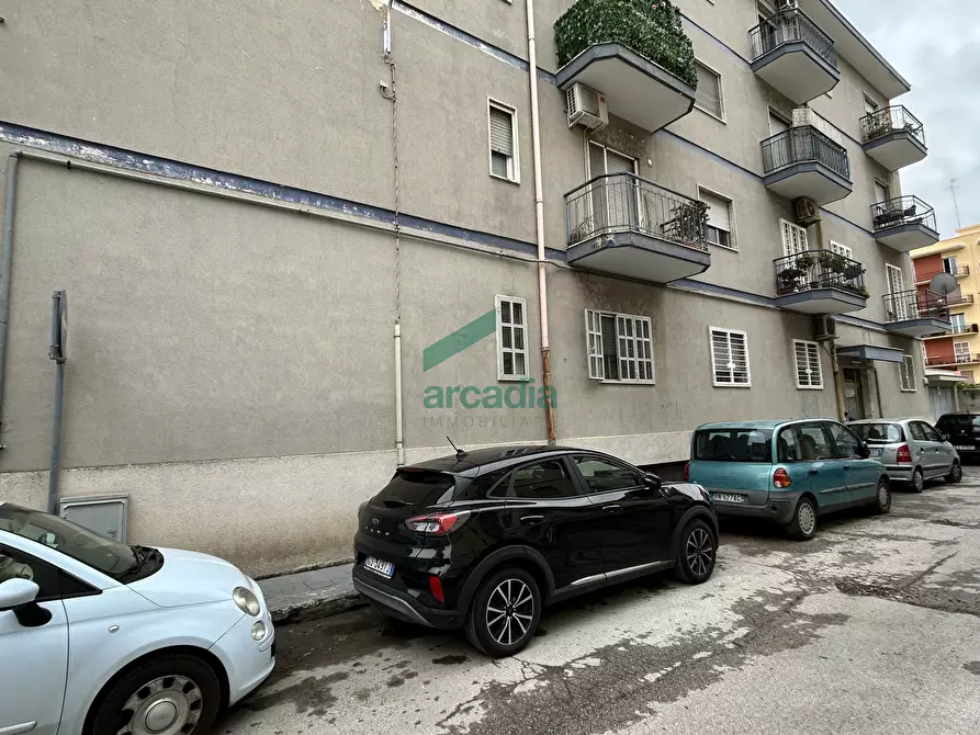 Immagine 3 di Garage in vendita  in Via Monte San Michele 104 a Bari