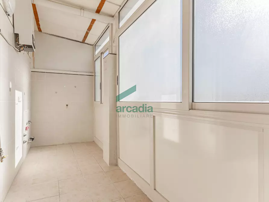 Immagine 30 di Trilocale in vendita  in Via Scipione Crisanzio 138 a Bari