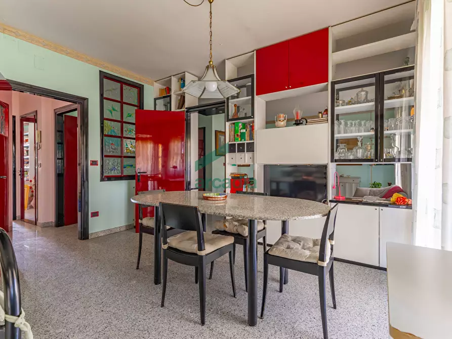 Immagine 10 di Quadrilocale in vendita  in Via Rosario Livatino 9 a Bari