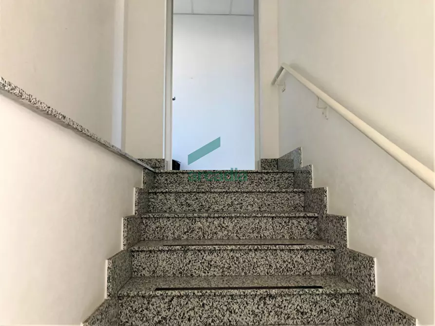 Immagine 29 di Attività artigianale in vendita  in Via delle Magnolie 8 a Modugno