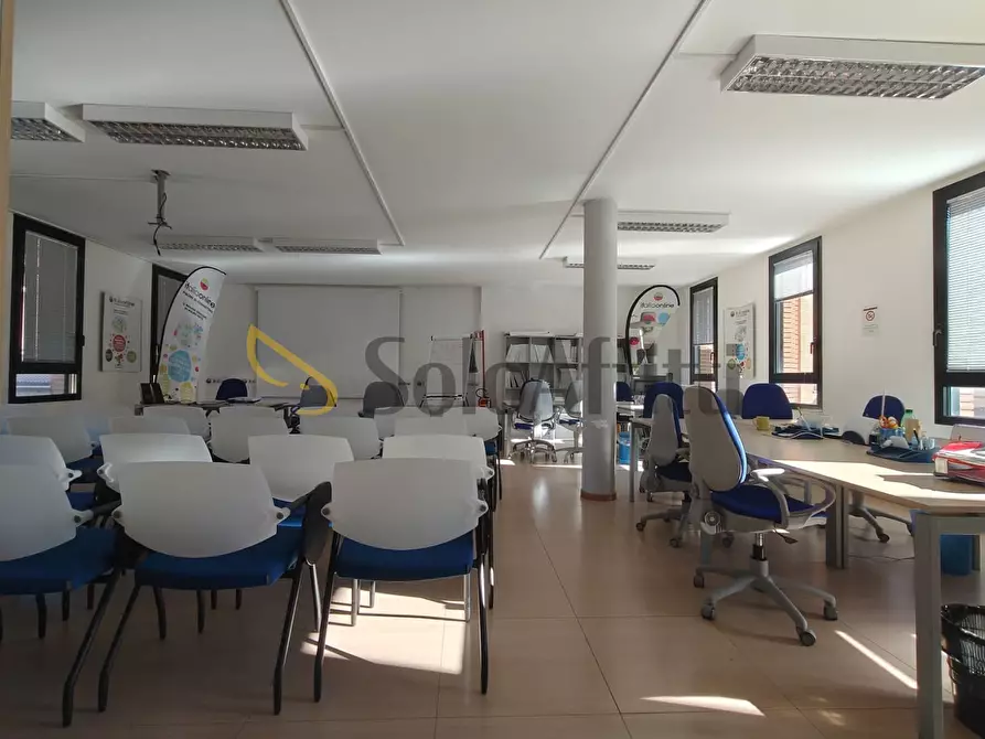 Immagine 10 di Ufficio in affitto  a Gallarate