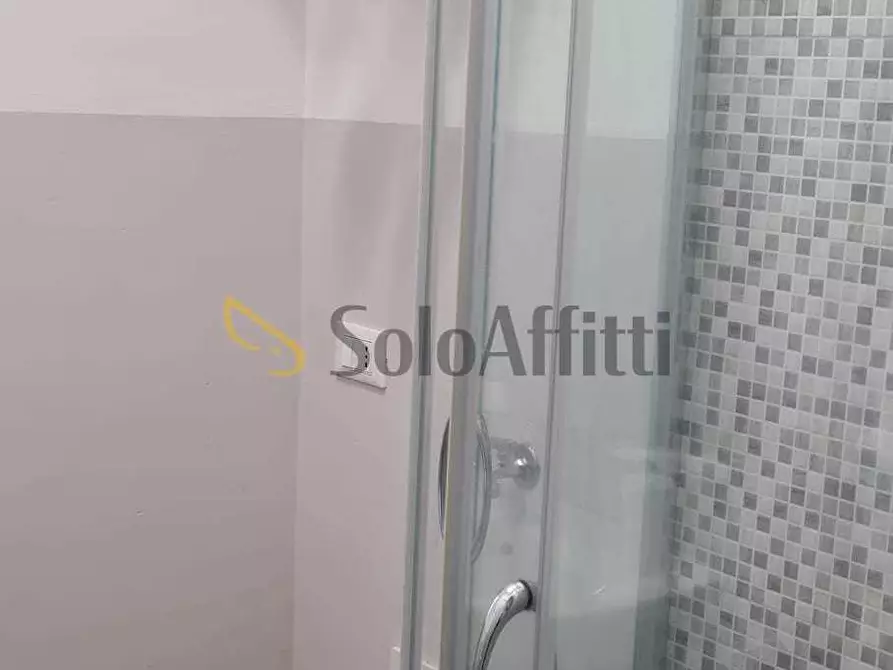 Immagine 29 di Bilocale in affitto  in Via Sostegno 18 a Torino